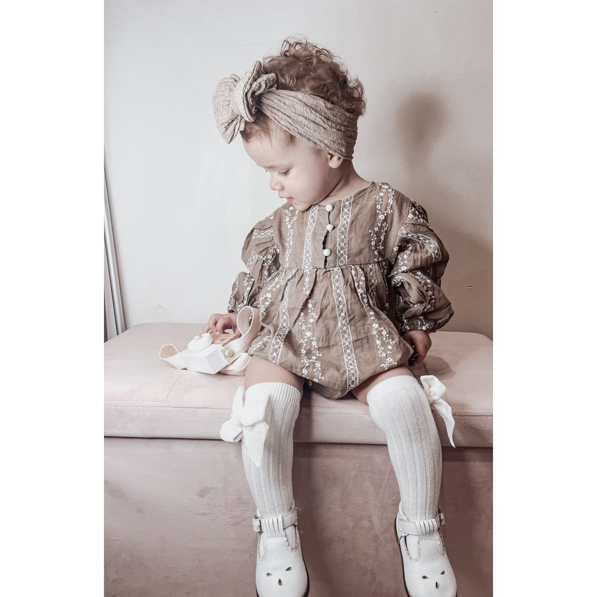 Annie & Charles® Body