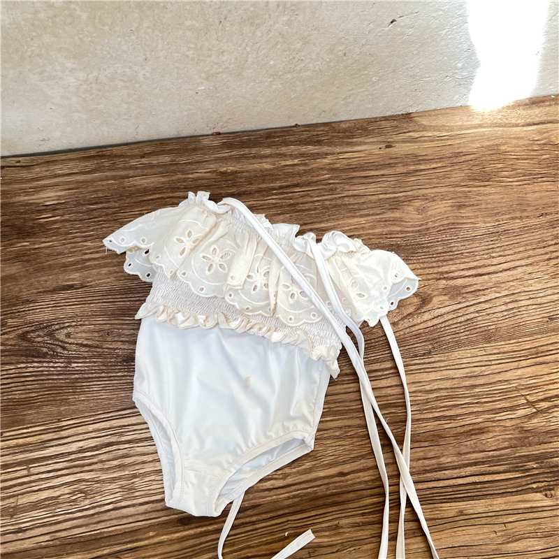 Annie & Charles® Badpak met kant